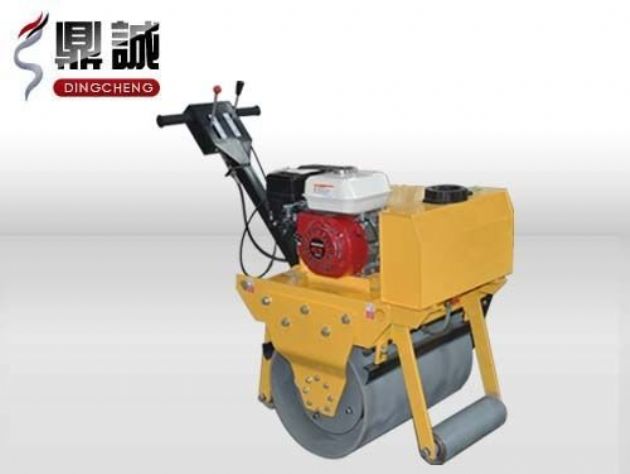 點(diǎn)擊查看詳細(xì)信息<br>標(biāo)題：輕型手扶式單鋼輪壓路機(jī) 閱讀次數(shù)：12089