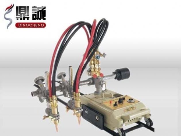 點(diǎn)擊查看詳細信息<br>標題：雙頭多頭火焰切割機 閱讀次數：4061