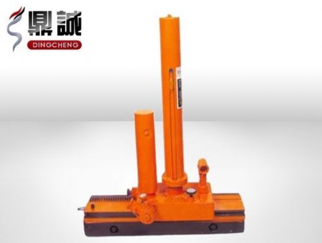 點(diǎn)擊查看詳細(xì)信息<br>標(biāo)題：機(jī)車落軌復(fù)位機(jī) 閱讀次數(shù)：4769